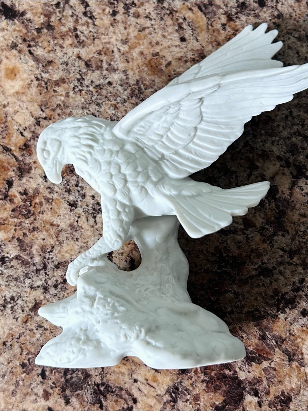 Vintage 1973 White Eagle Figurine • Made in Japan
